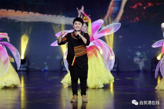 海南统一战线“同心向党·百年追梦”优秀作品展演在海口举行 - 第5张 - 自贸港在线 海南统一战线“同心向党·百年追梦”优秀作品展演在海口举行 - 第5张