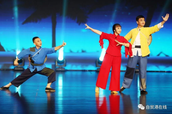 海南统一战线“同心向党·百年追梦”优秀作品展演在海口举行 - 第8张 - 自贸港在线 海南统一战线“同心向党·百年追梦”优秀作品展演在海口举行 - 第8张