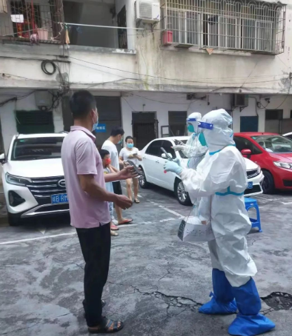 动脑筋 想办法 解难题——省委统战部青年志愿服务队创新方法助力“抗疫” - 第2张 - 自贸港在线 动脑筋 想办法 解难题——省委统战部青年志愿服务队创新方法助力“抗疫” - 第2张
