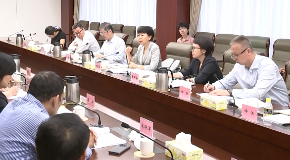 省委统战部召开民营经济代表人士座谈会 - 第1张 - 自贸港在线 省委统战部召开民营经济代表人士座谈会 - 第1张