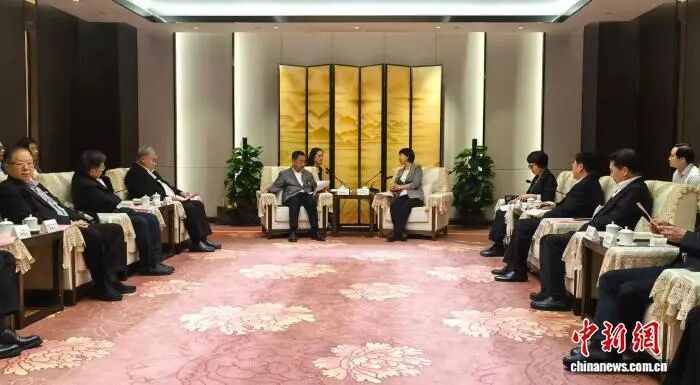 泰国海南会馆代表团访琼 推动海南与泰国交流合作 - 第1张 - 自贸港在线 泰国海南会馆代表团访琼 推动海南与泰国交流合作 - 第1张