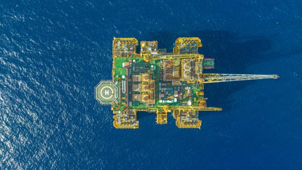 “深海一号”在琼投产两年 累计生产天然气超50亿立方米