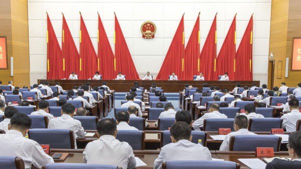 海南省政府：不准以换届等理由 不履行承诺及合同