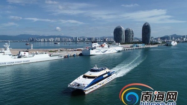 三亚探索旅游客运“海陆联运” 10元船费可乘海上巴士
