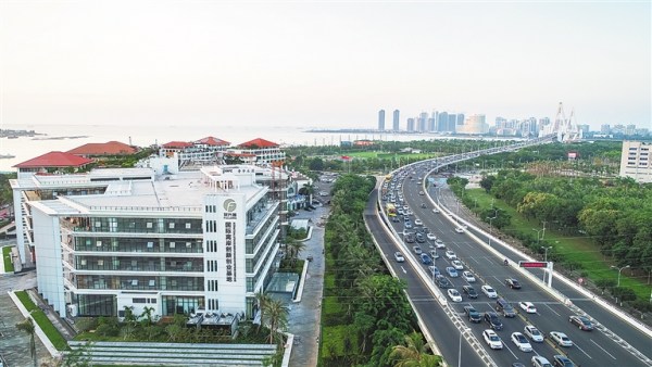 海口市各区政协举行挂牌仪式 毛万春出席活动