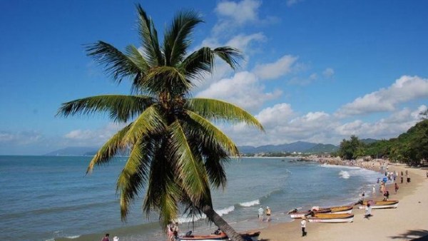海南近4年实现旅游总收入超4000亿元