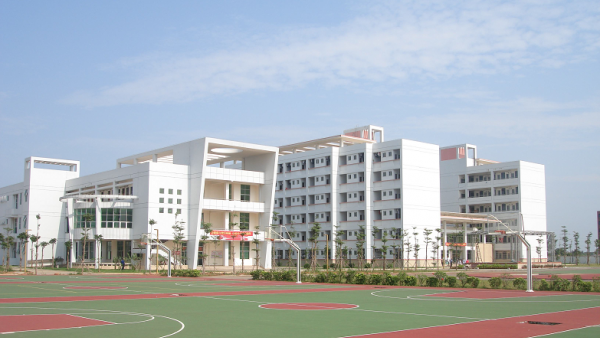 海南中小学教育信息化应用示范校培育评估验收结果公示 两所学校中期评估为“差”