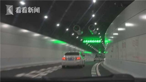 海南首条跨越南渡江隧道正式通车