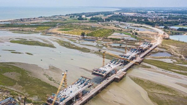 海南环岛旅游公路东方段现雏形