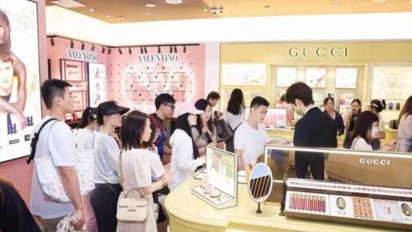 “五一”假期，海南离岛免税购物金额8.83亿元
