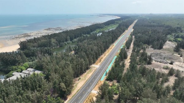 环岛旅游公路昌江段加紧施工 珠碧江大桥9月将合龙