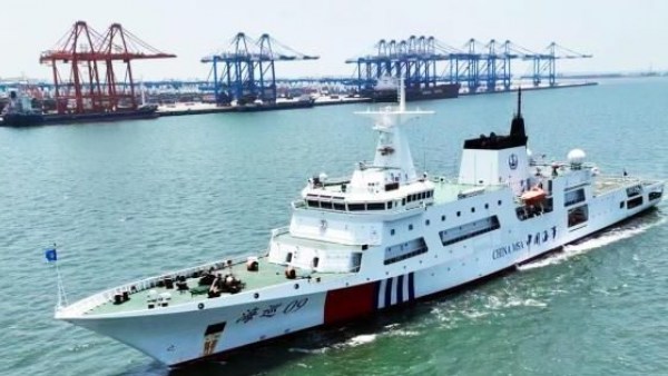 粤桂琼三省(区)联合巡航 万吨海巡船首航北部湾港