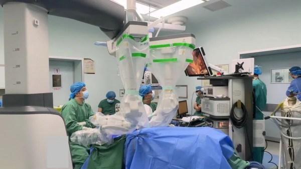 首款国产手术机器人，在海南完成这项手术