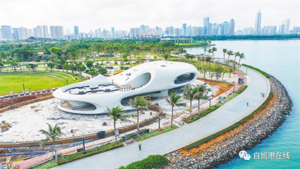 电影都是骗人的！没有云洞，也没有浪漫主义建筑